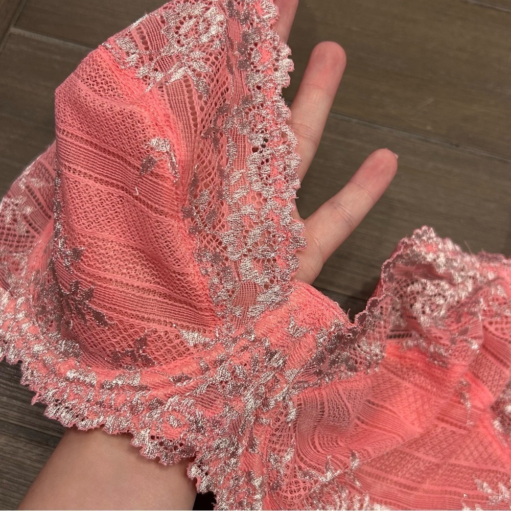 Wacoal 65191 Embrace Lace Bra - Picture 3 of 8